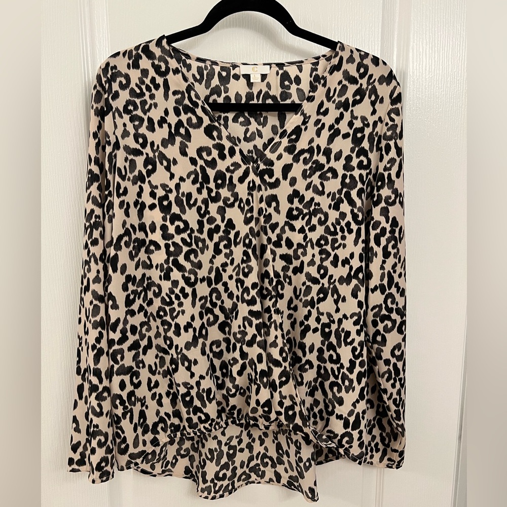 c • size L • leopard print long sleeve blouse